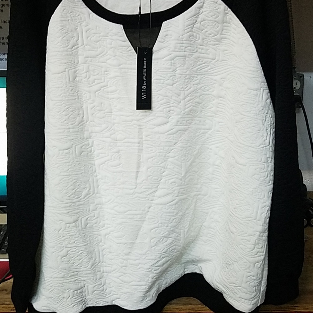 PORSHA TOP IVORY/BLACK